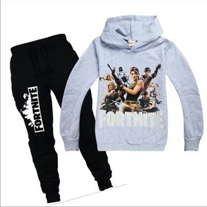 Fornite long sleeve shirt and sweatpants